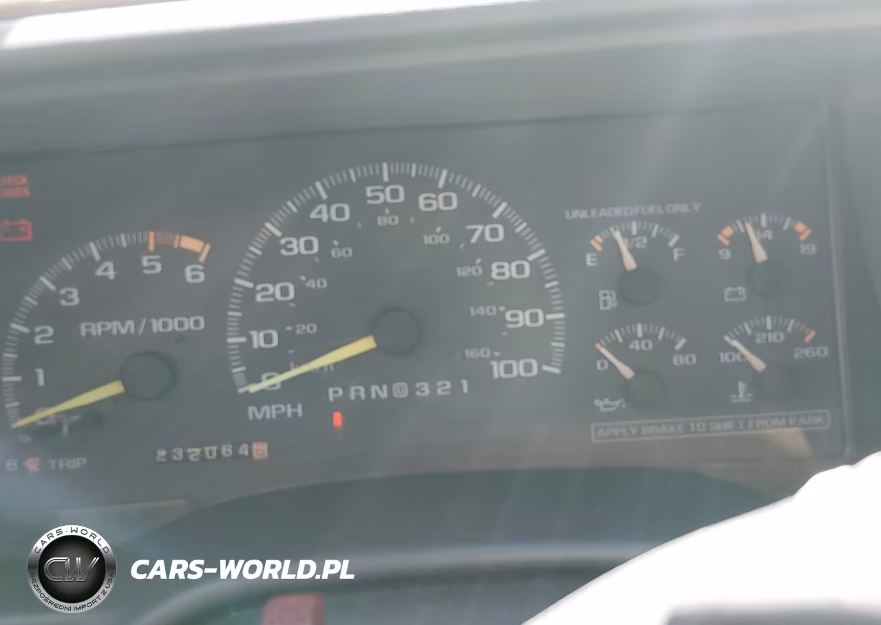 1996 Chevrolet Suburban C1500 VIN:1GNEC16R4TJ387313 - 7