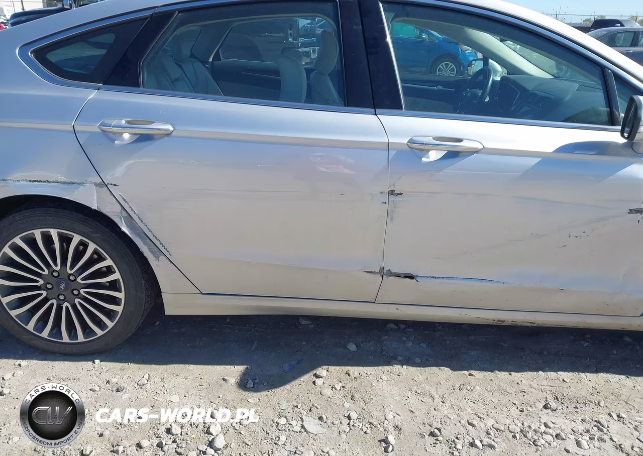 2018 Ford Fusion Titanium VIN:3FA6P0D99JR155149 - 17