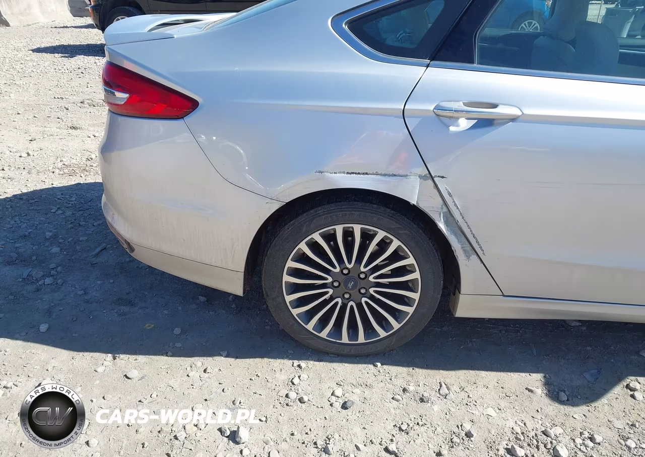 2018 Ford Fusion Titanium VIN:3FA6P0D99JR155149 - 18