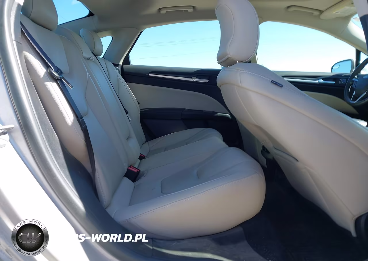 2018 Ford Fusion Titanium VIN:3FA6P0D99JR155149 - 8