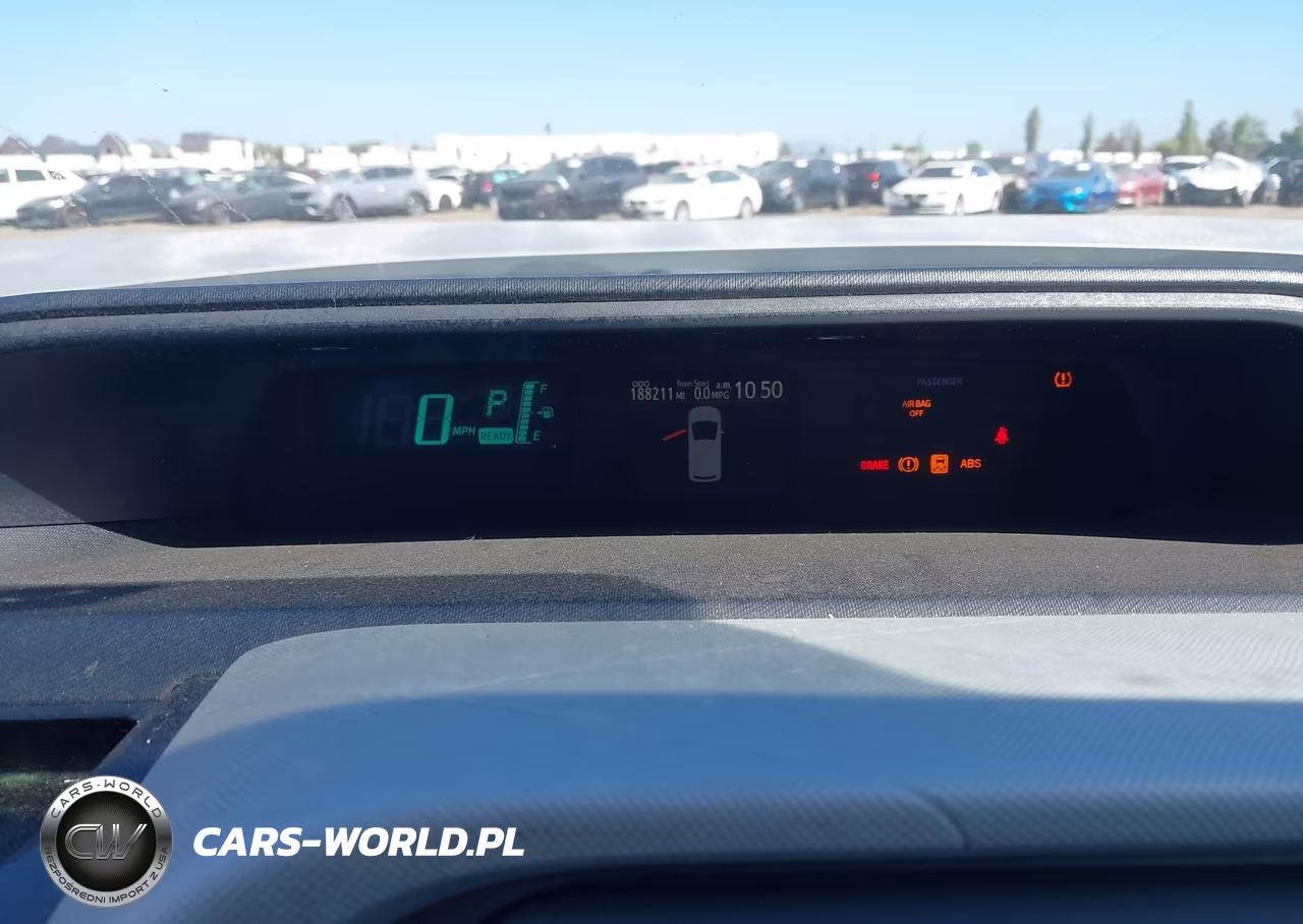 2012 Toyota Prius C Two VIN:JTDKDTB35C1520585 - 7