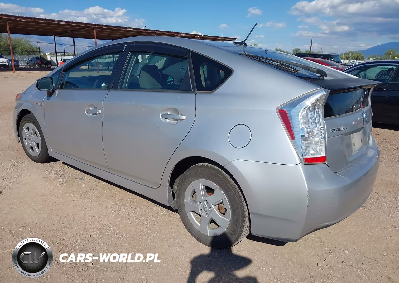 2011 Toyota Prius Two VIN:JTDKN3DU9B5337877 - 3