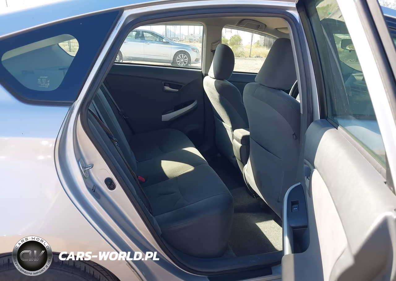 2011 Toyota Prius Two VIN:JTDKN3DU9B5337877 - 8