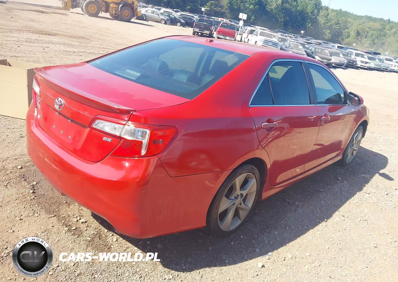 2012 Toyota Camry Se Limited Edition VIN:4T1BF1FK5CU635343 - 4