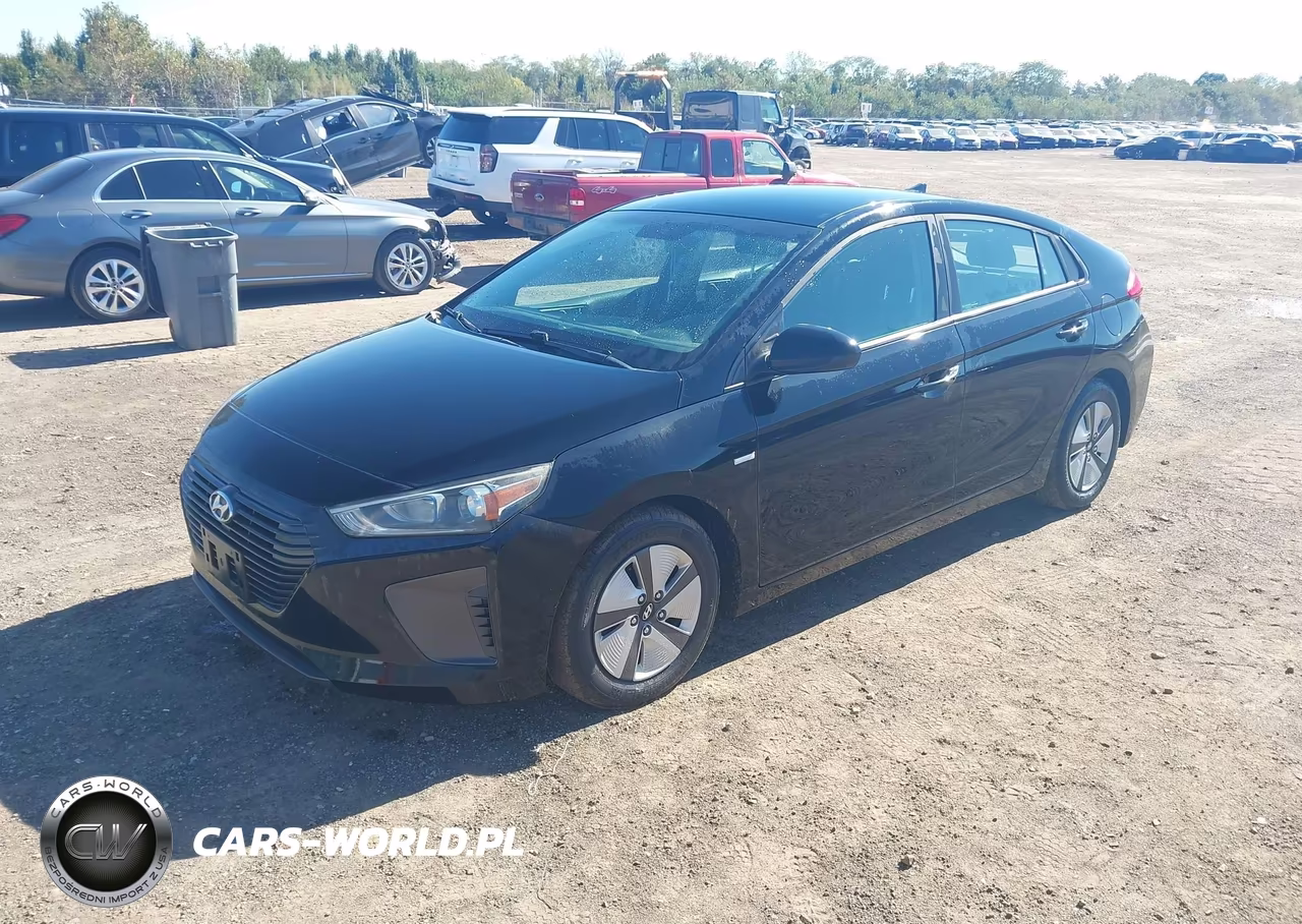 2018 Hyundai Ioniq Hybrid Blue VIN:KMHC65LCXJU075941 - 2