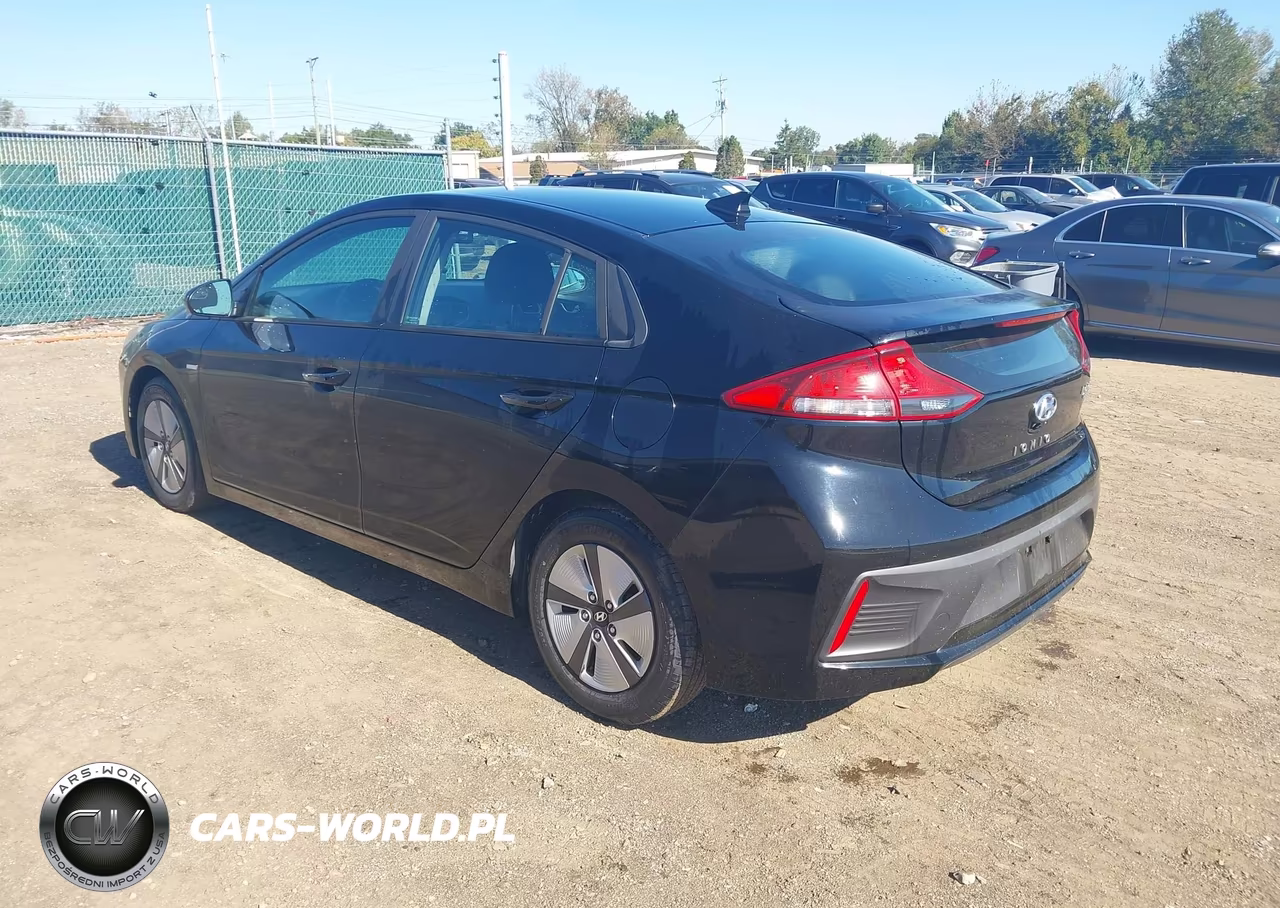 2018 Hyundai Ioniq Hybrid Blue VIN:KMHC65LCXJU075941 - 3