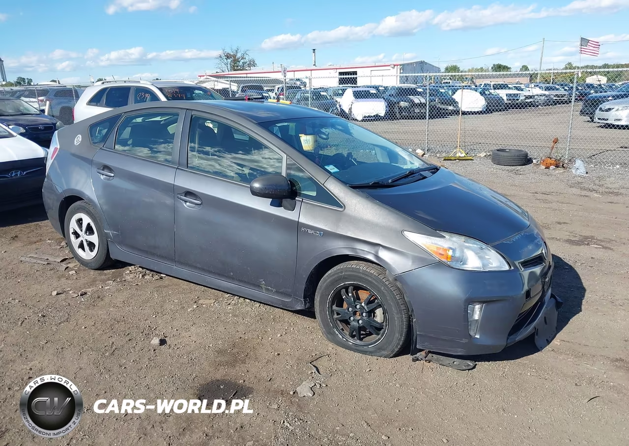 2015 Toyota Prius Two – zdjęcie 1 z 20