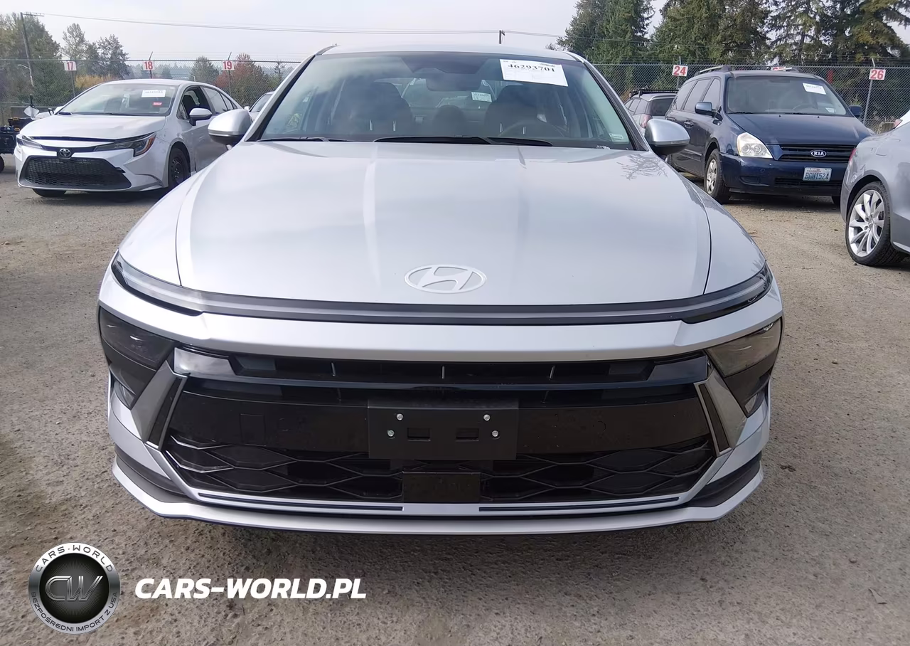 2026 Hyundai Sonata Hybrid Blue VIN:KMHL24JJ7TA176463 - 13