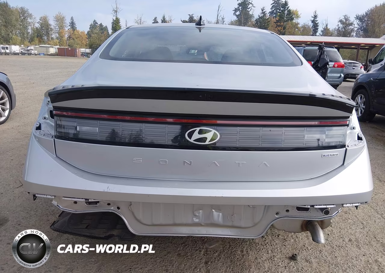 2026 Hyundai Sonata Hybrid Blue VIN:KMHL24JJ7TA176463 - 17