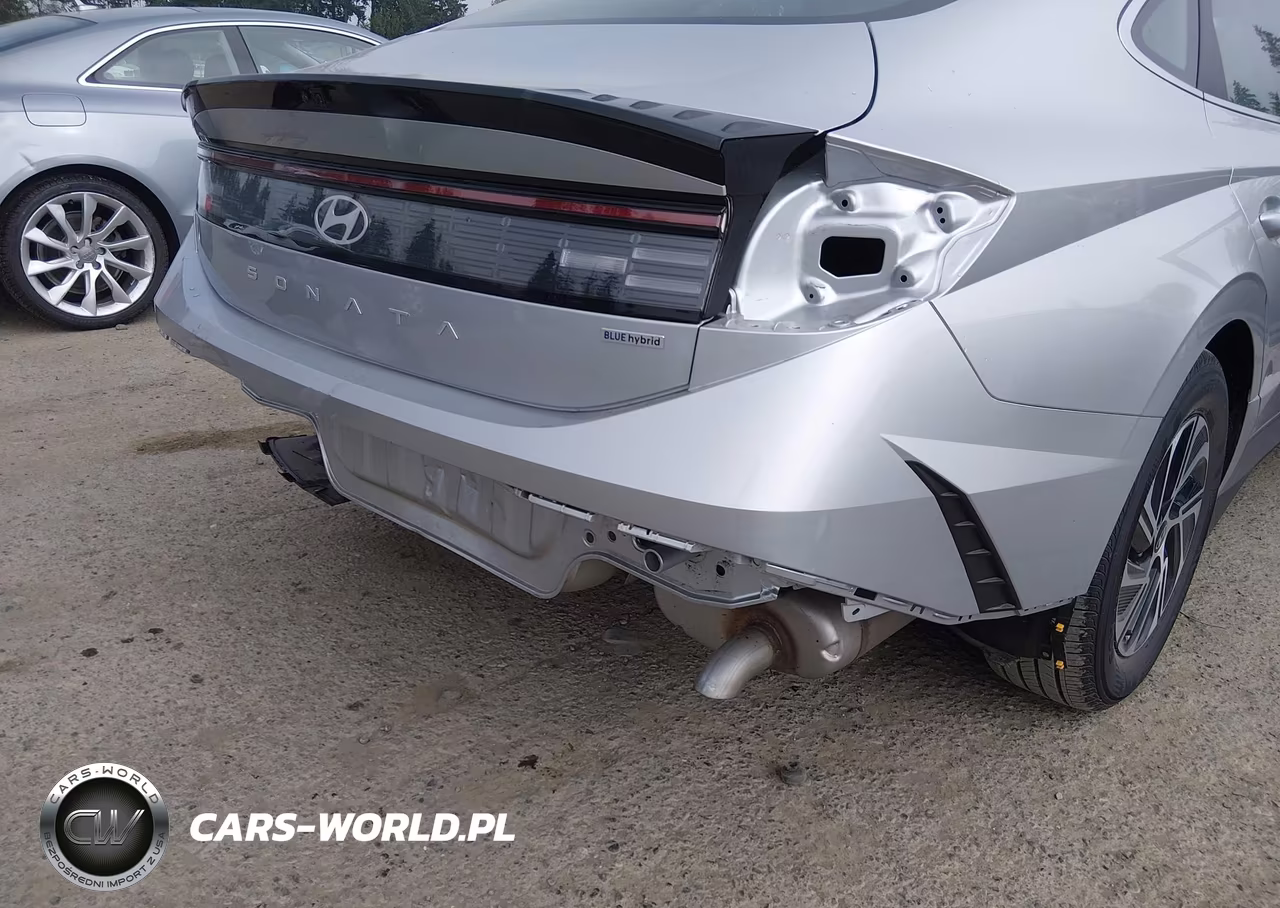2026 Hyundai Sonata Hybrid Blue VIN:KMHL24JJ7TA176463 - 18