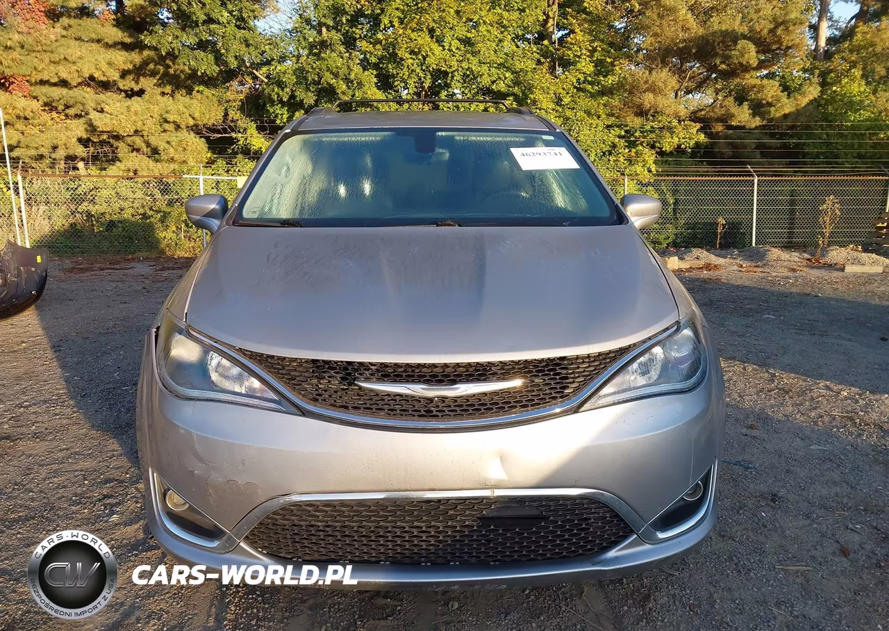 2017 Chrysler Pacifica Touring-L VIN:2C4RC1BG3HR526994 - 12