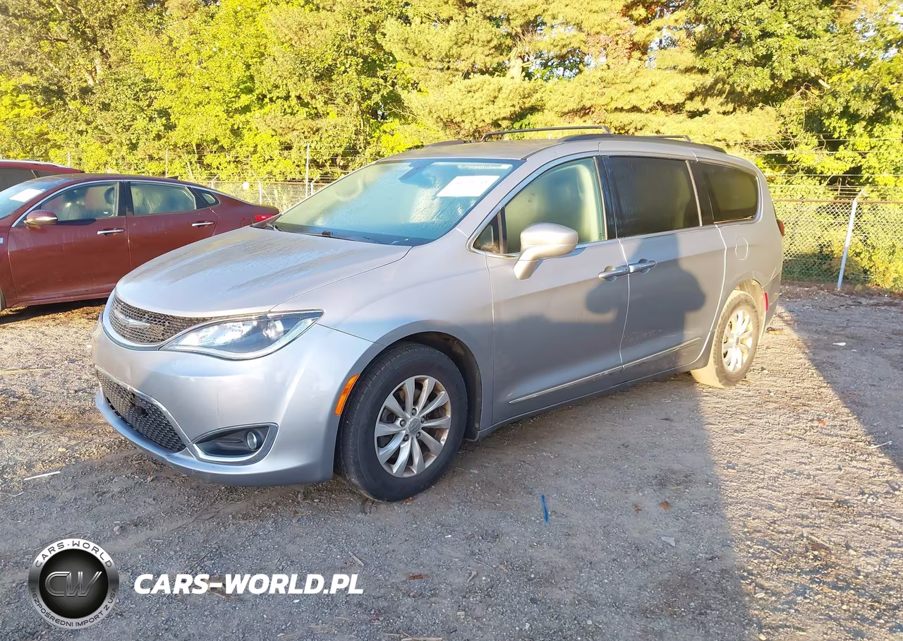 2017 Chrysler Pacifica Touring-L VIN:2C4RC1BG3HR526994 - 2