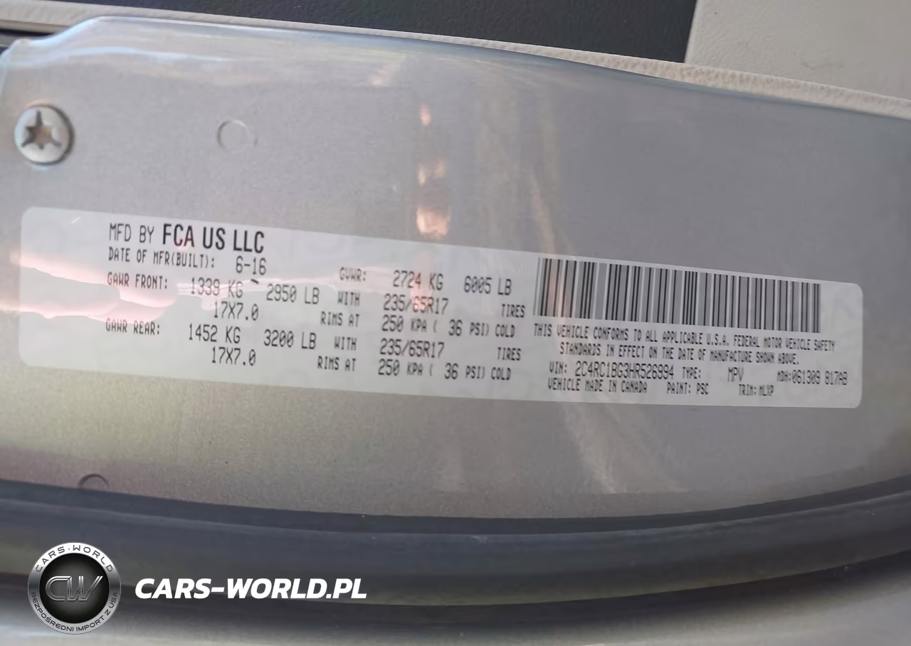 2017 Chrysler Pacifica Touring-L VIN:2C4RC1BG3HR526994 - 9