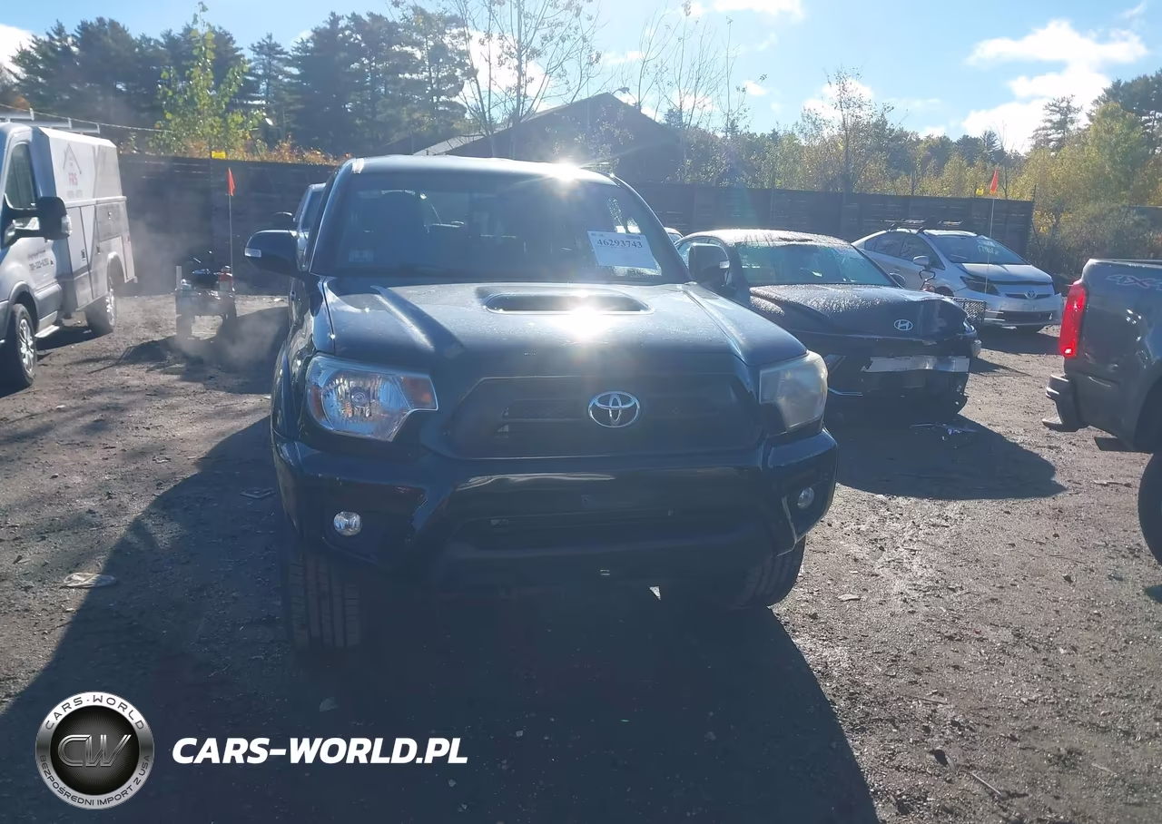 2014 Toyota Tacoma Base V6 VIN:3TMLU4EN1EM153259 - 13