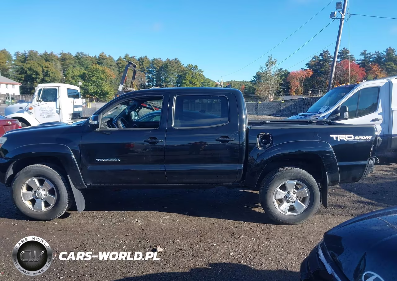 2014 Toyota Tacoma Base V6 VIN:3TMLU4EN1EM153259 - 15