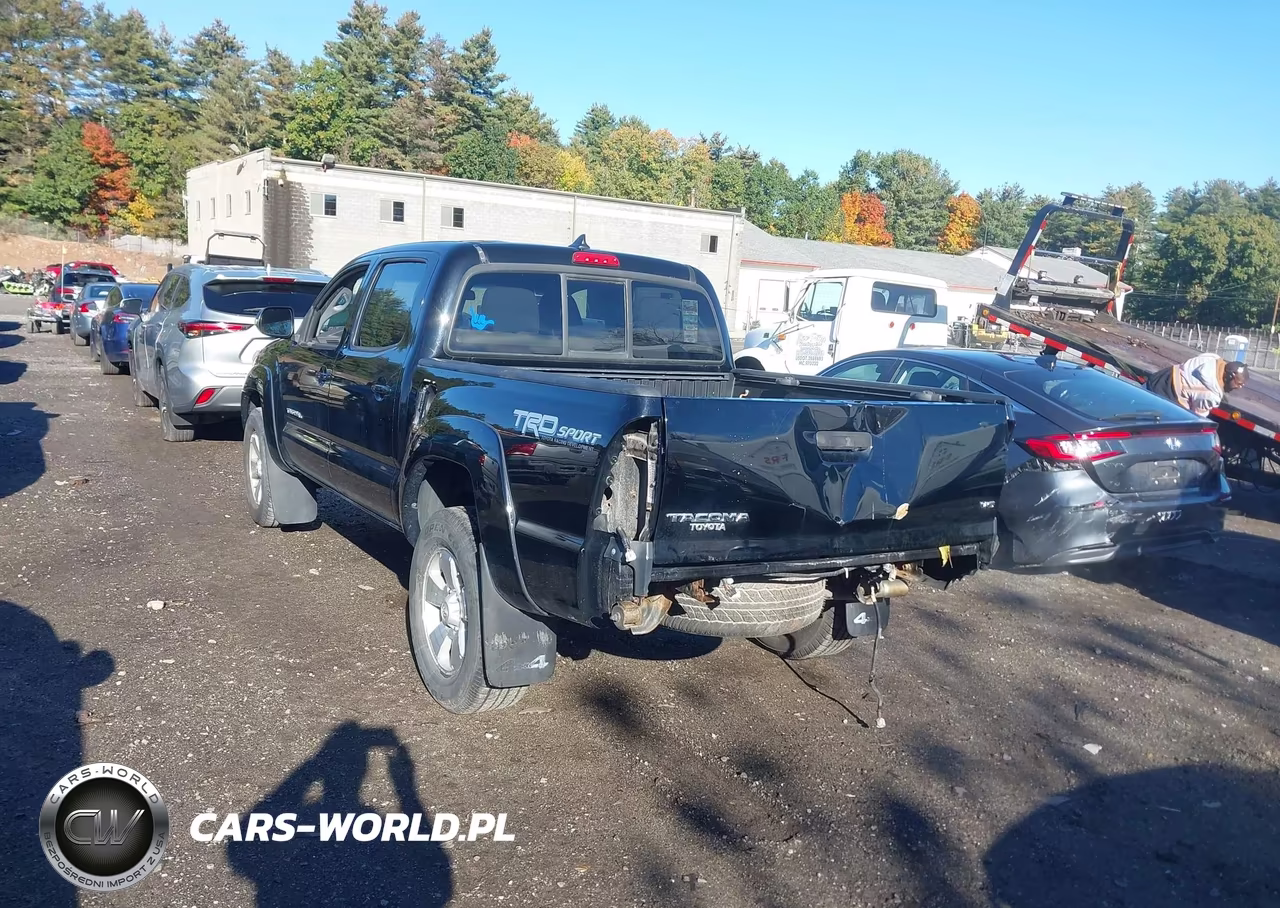 2014 Toyota Tacoma Base V6 VIN:3TMLU4EN1EM153259 - 3