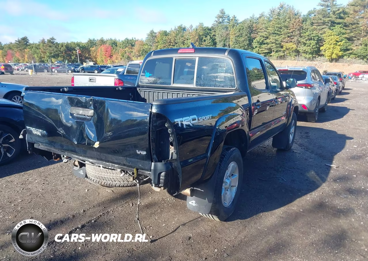 2014 Toyota Tacoma Base V6 VIN:3TMLU4EN1EM153259 - 4