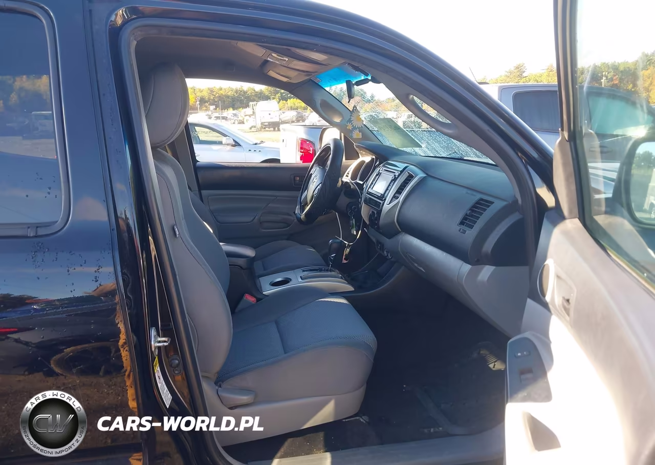 2014 Toyota Tacoma Base V6 VIN:3TMLU4EN1EM153259 - 5