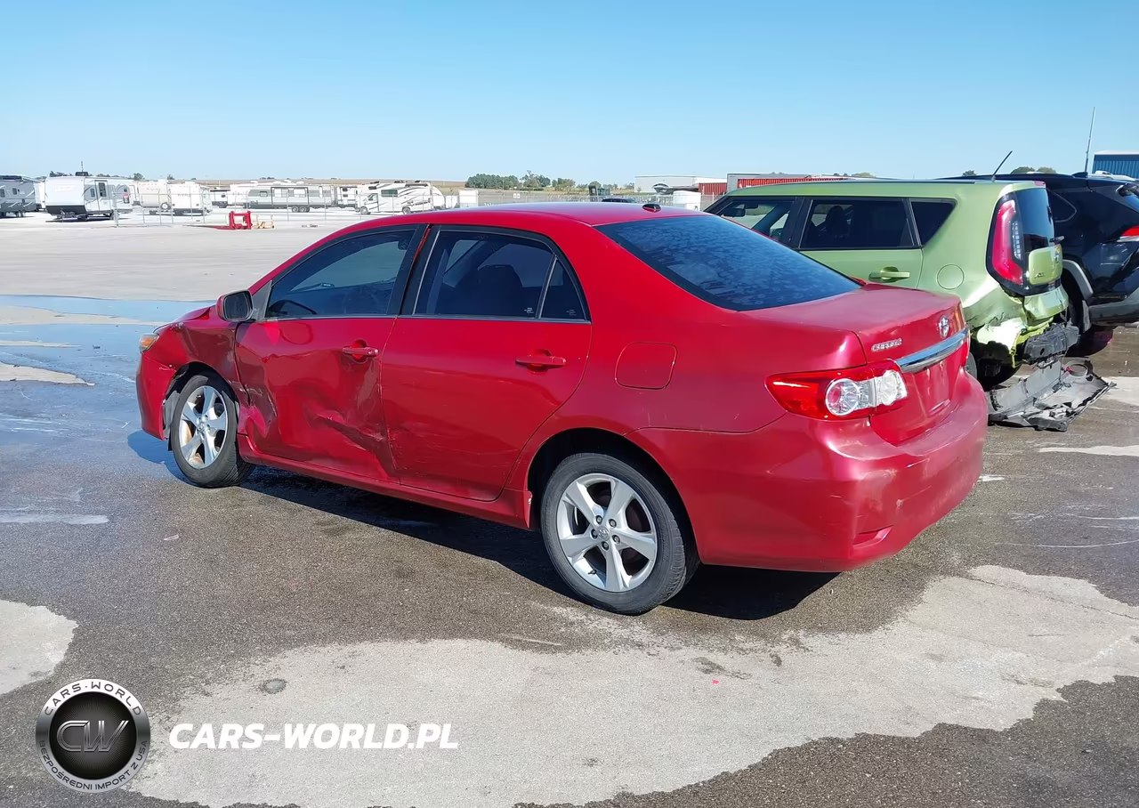 2013 Toyota Corolla Le VIN:5YFBU4EE9DP177697 - 3
