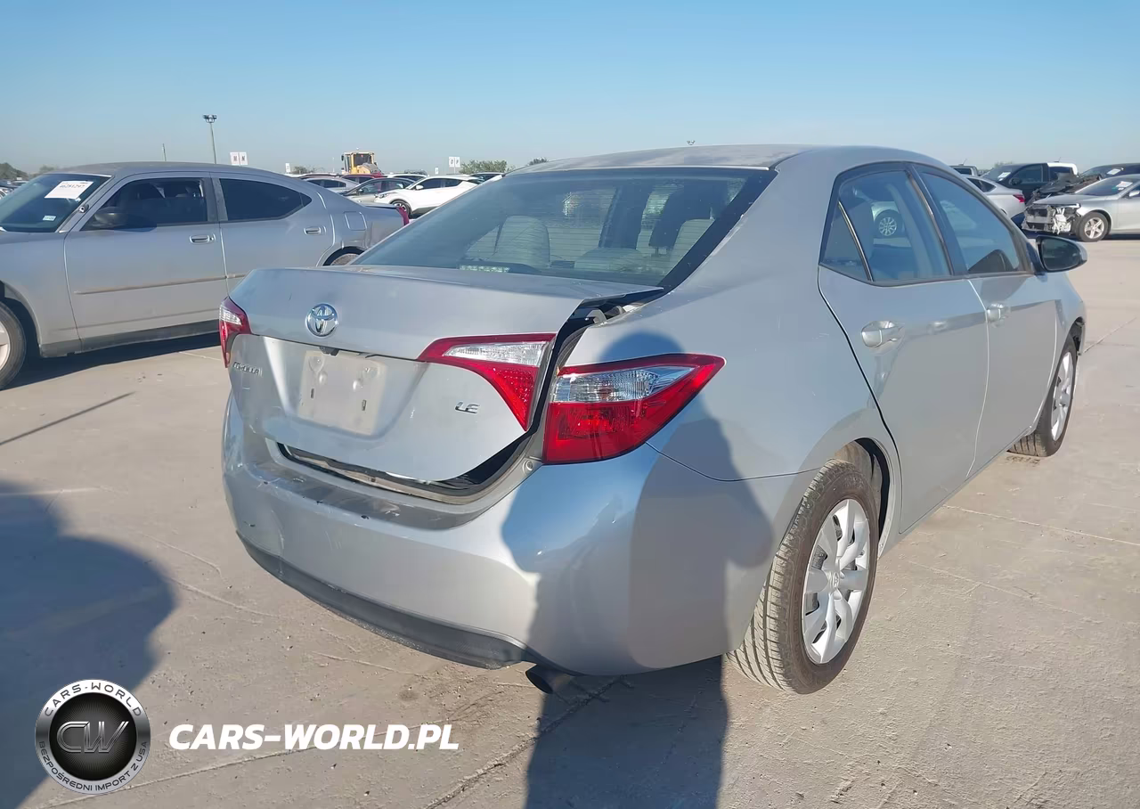 2016 Toyota Corolla Le VIN:5YFBURHE9GP565509 - 4