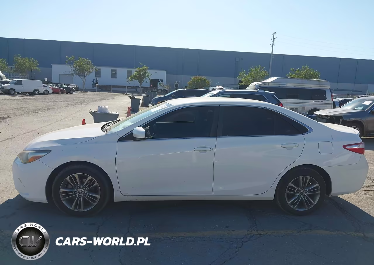 2015 Toyota Camry Se VIN:4T1BF1FK2FU490959 - 14