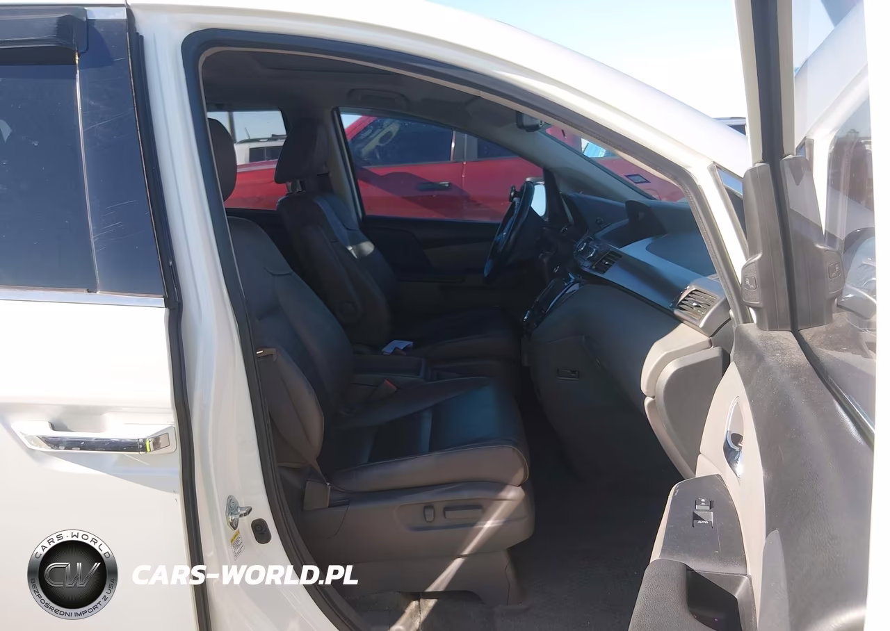 2015 Honda Odyssey Touring-Touring Elite VIN:5FNRL5H92FB076411 - 5