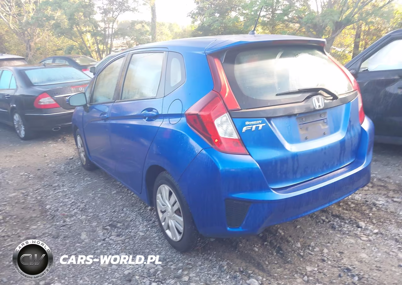 2015 Honda Fit Lx VIN:3HGGK5H53FM748285 - 3