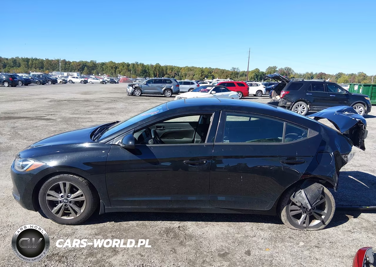 2018 Hyundai Elantra Value Edition VIN:5NPD84LF4JH386797 - 14