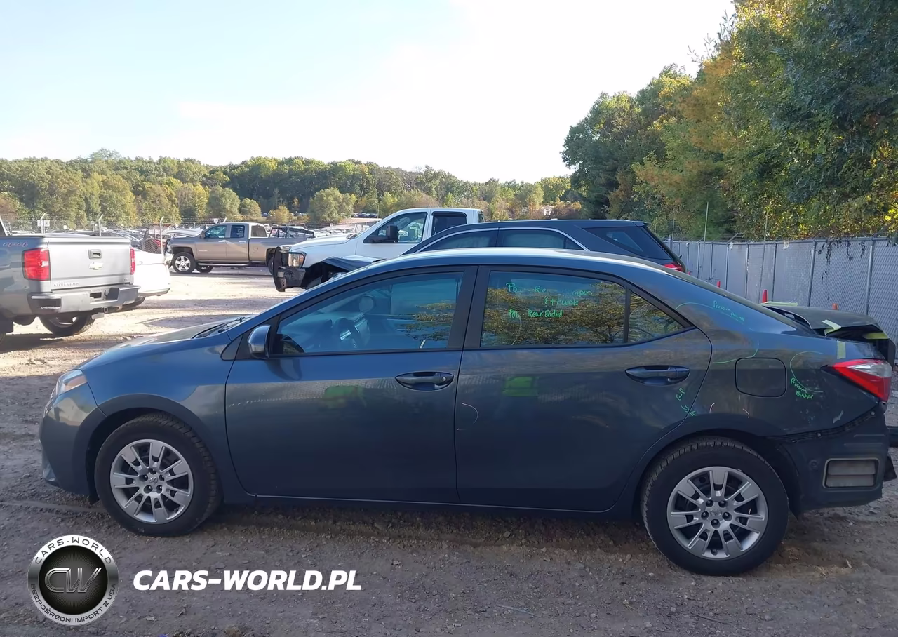 2016 Toyota Corolla Le VIN:2T1BURHE3GC586467 - 14
