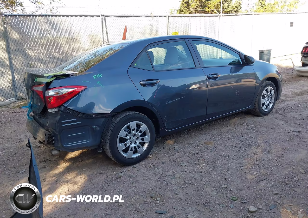 2016 Toyota Corolla Le VIN:2T1BURHE3GC586467 - 4