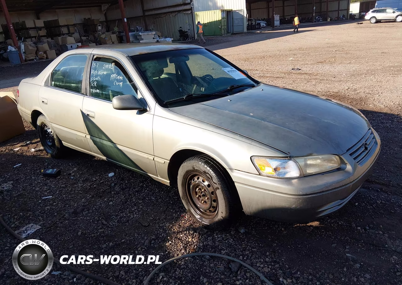 1999 Toyota Camry Le