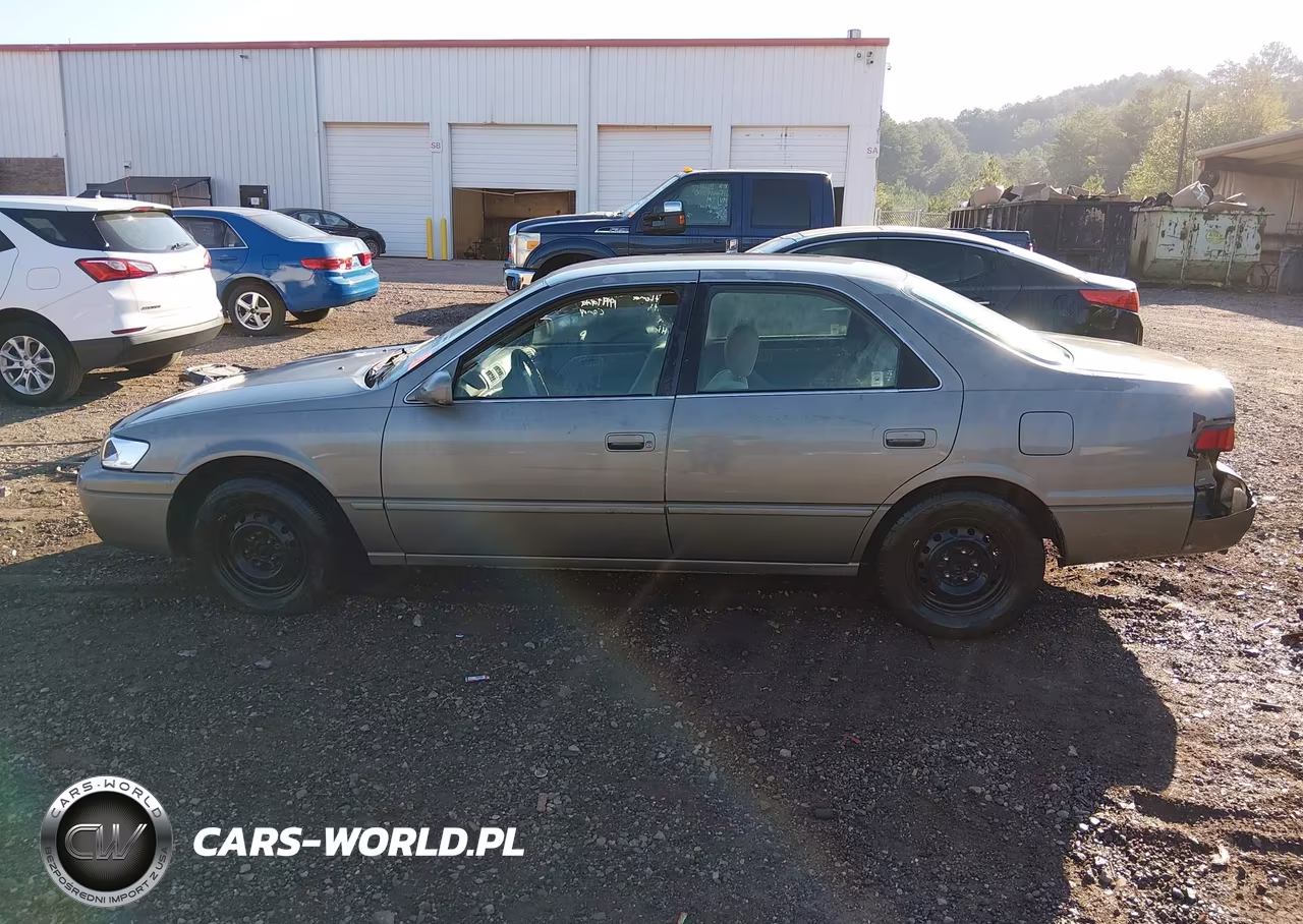 1999 Toyota Camry Le VIN:JT2BG22K7X0299861 - 15