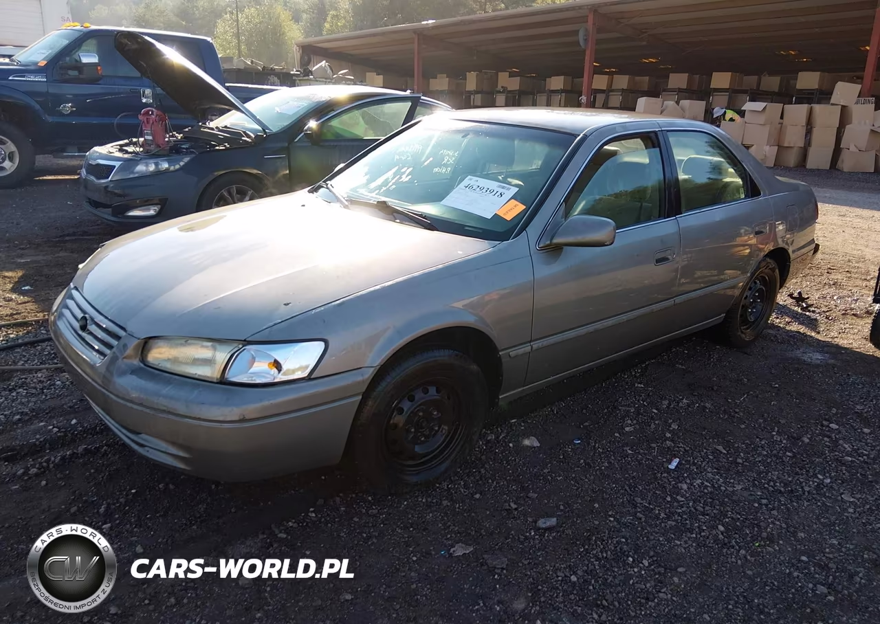 1999 Toyota Camry Le VIN:JT2BG22K7X0299861 - 2