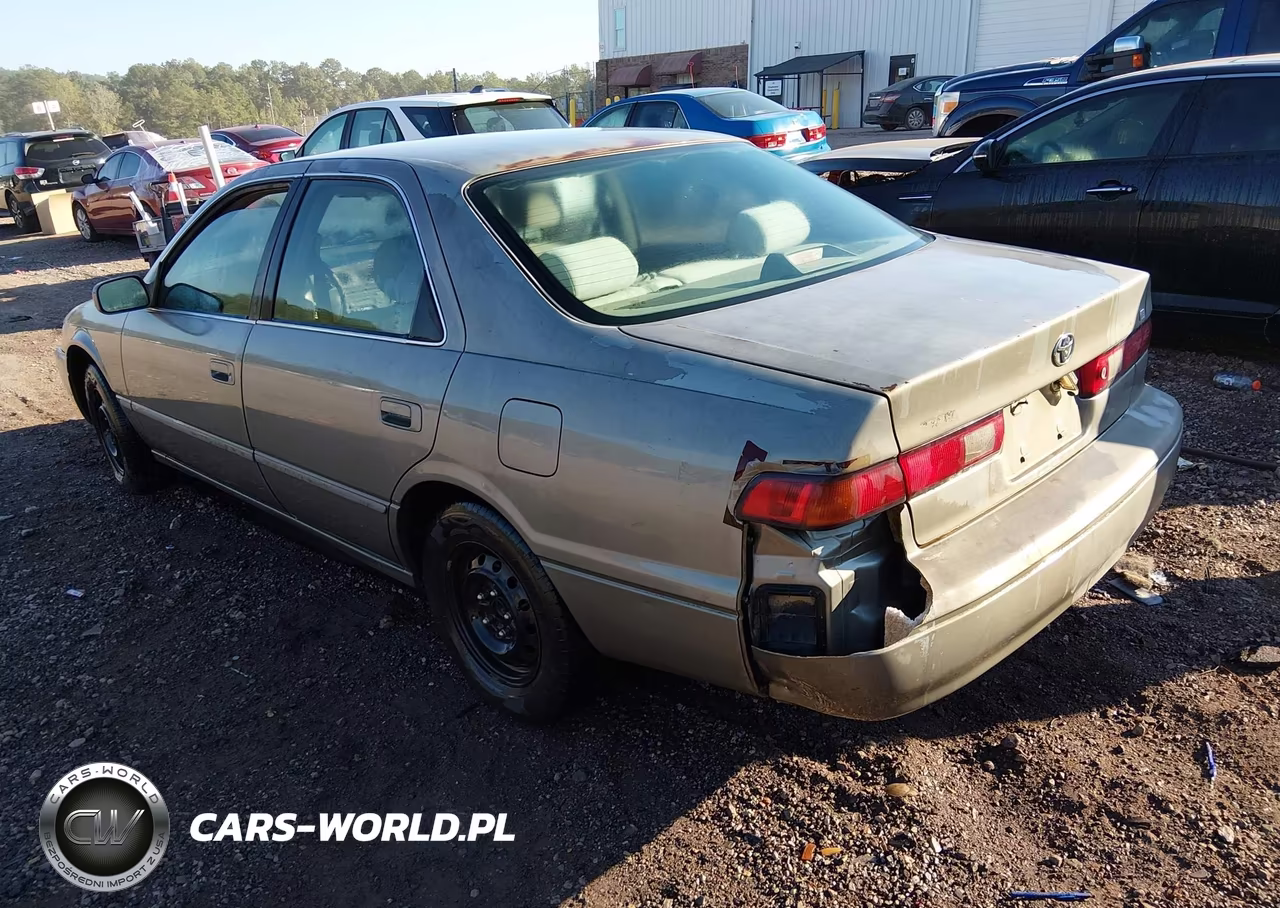 1999 Toyota Camry Le VIN:JT2BG22K7X0299861 - 3