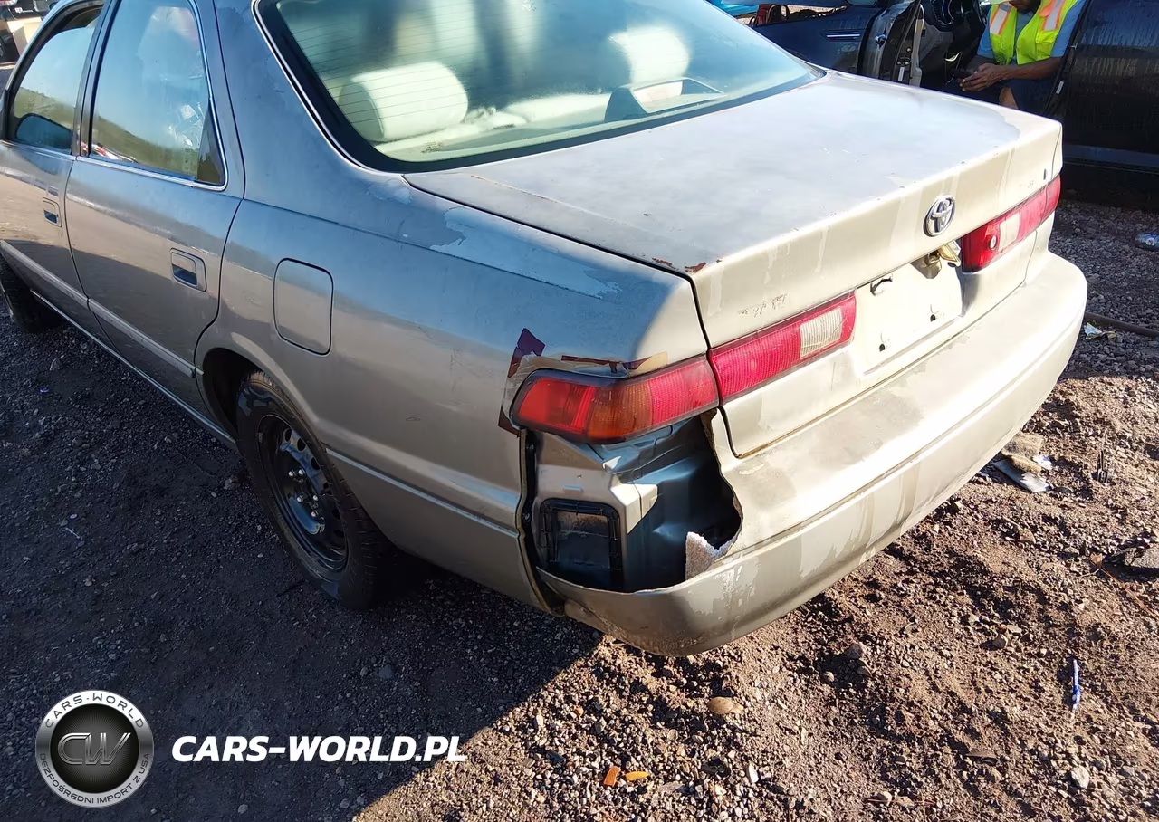 1999 Toyota Camry Le VIN:JT2BG22K7X0299861 - 6