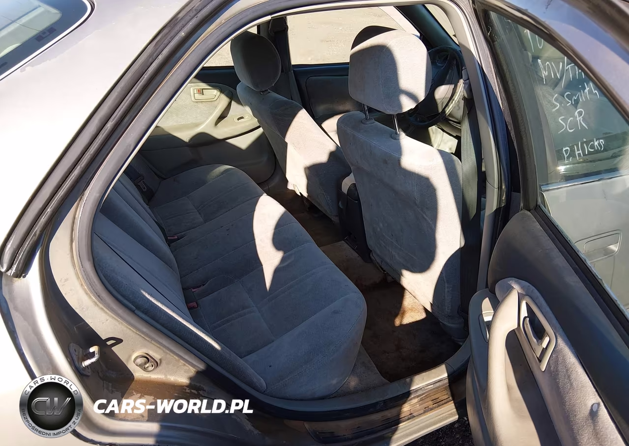 1999 Toyota Camry Le VIN:JT2BG22K7X0299861 - 8