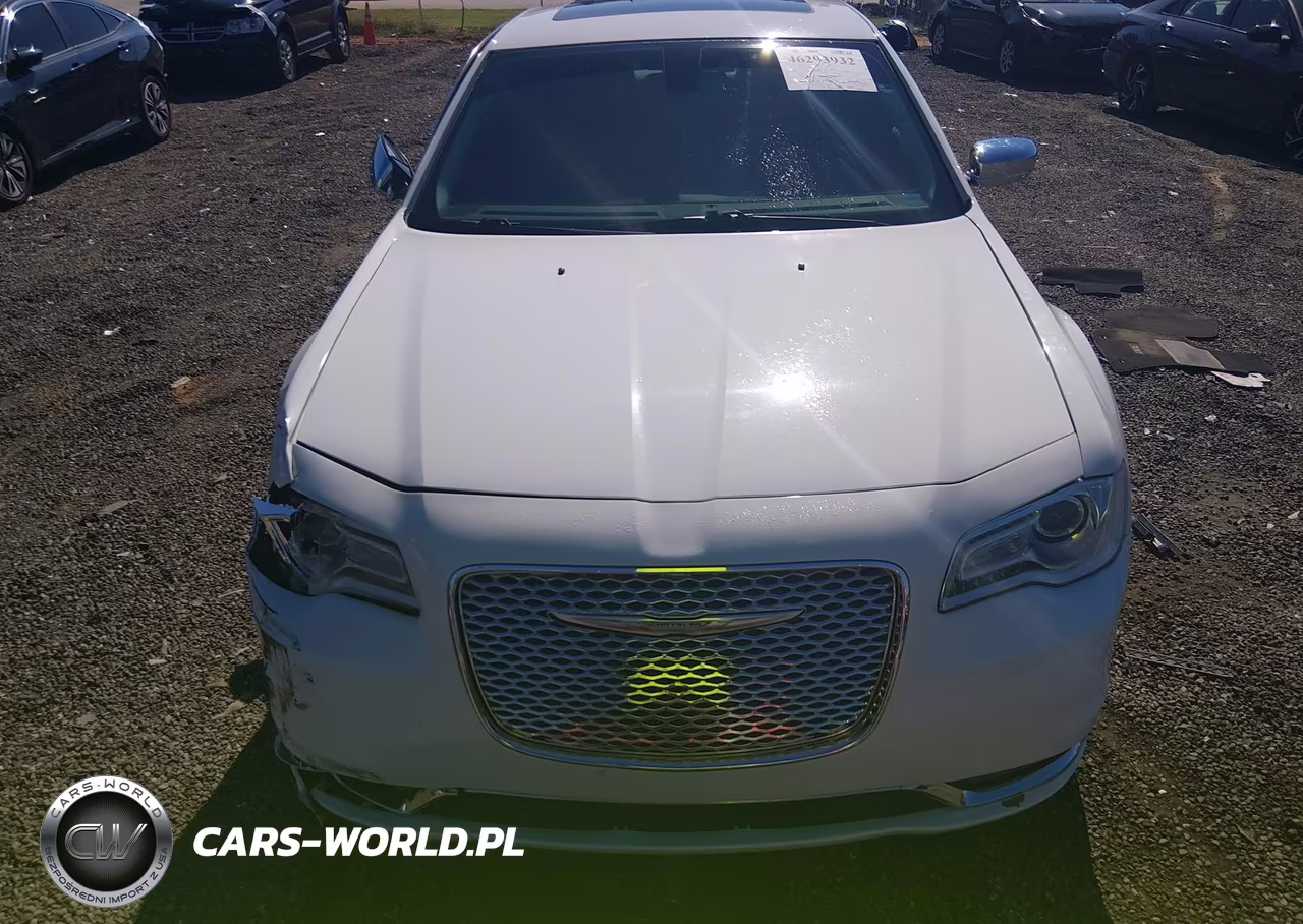 2015 Chrysler 300C VIN:2C3CCAEG0FH786066 - 12