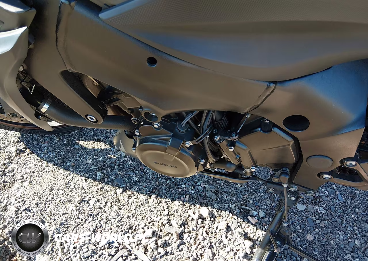 2018 Suzuki Gsx-S1000 A-Z VIN:JS1GT7AB7J2100322 - 9