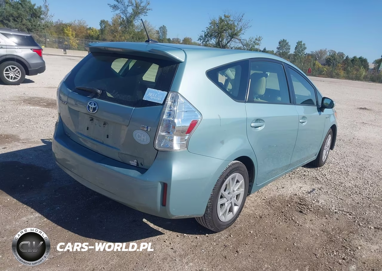 2013 Toyota Prius V Three VIN:JTDZN3EU7D3230628 - 4