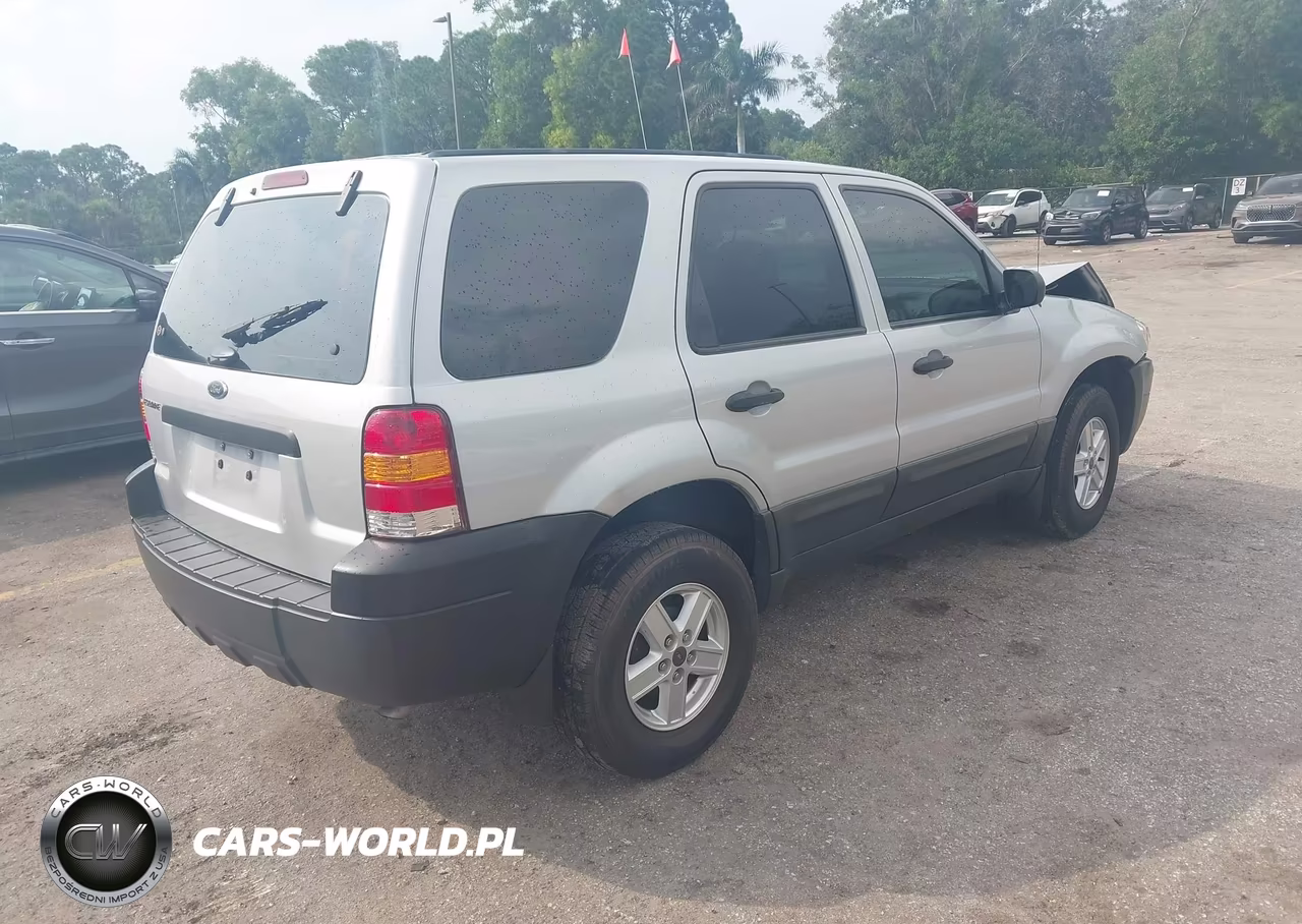2005 Ford Escape Xls VIN:1FMYU02Z75KD14397 - 4