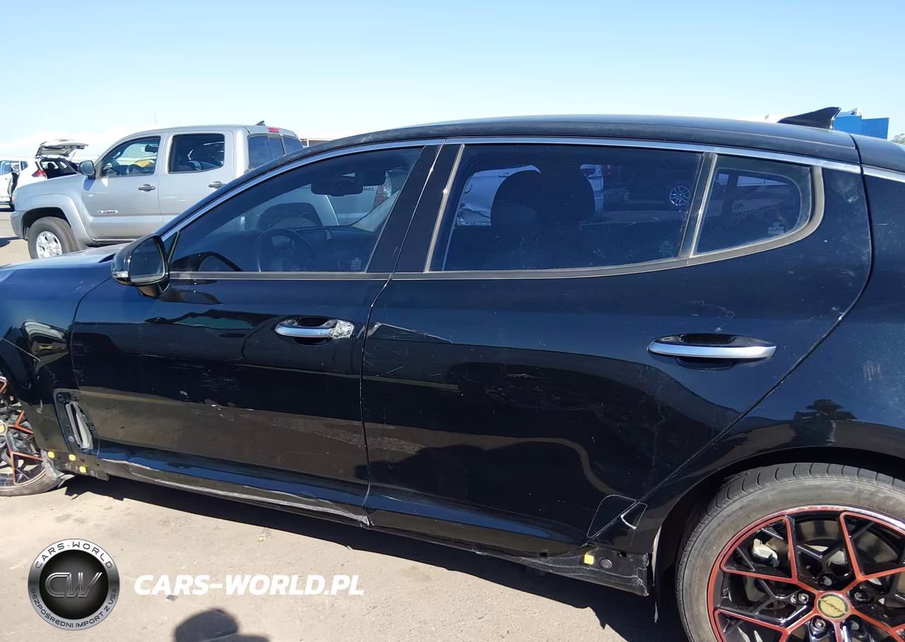 2018 Kia Stinger VIN:KNAE15LA6J6034136 - 14