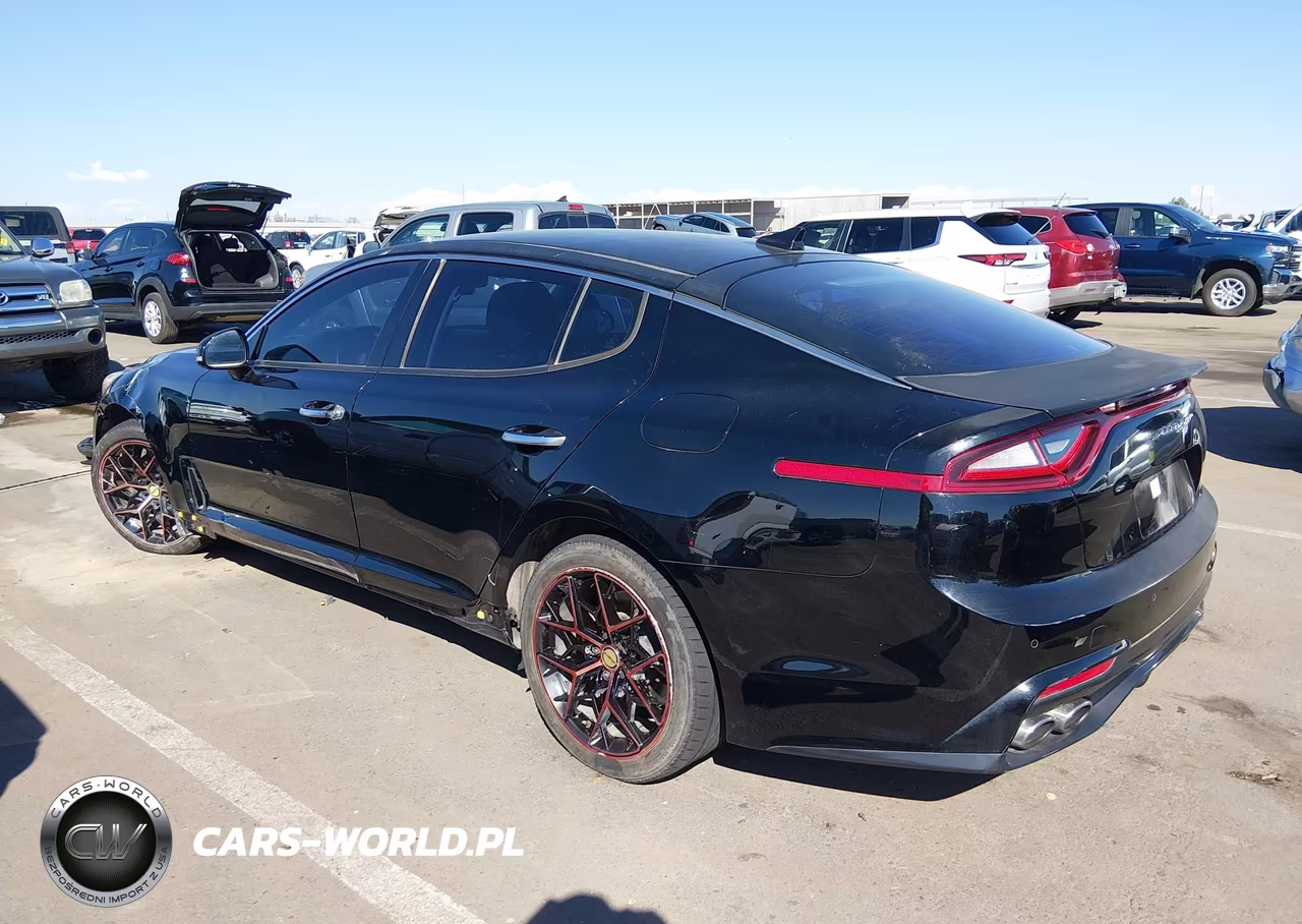 2018 Kia Stinger VIN:KNAE15LA6J6034136 - 3