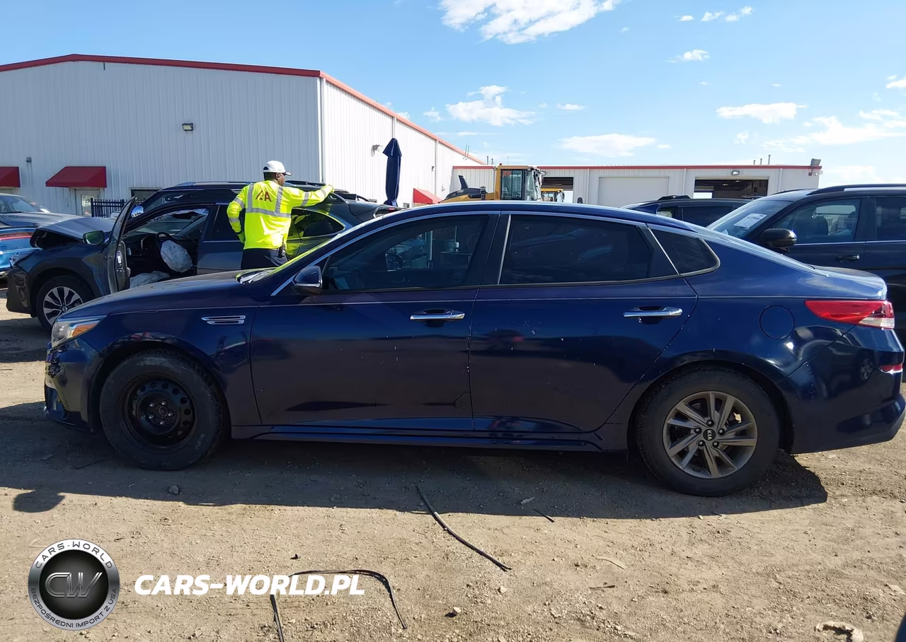 2020 Kia Optima Lx VIN:5XXGT4L35LG380412 - 14