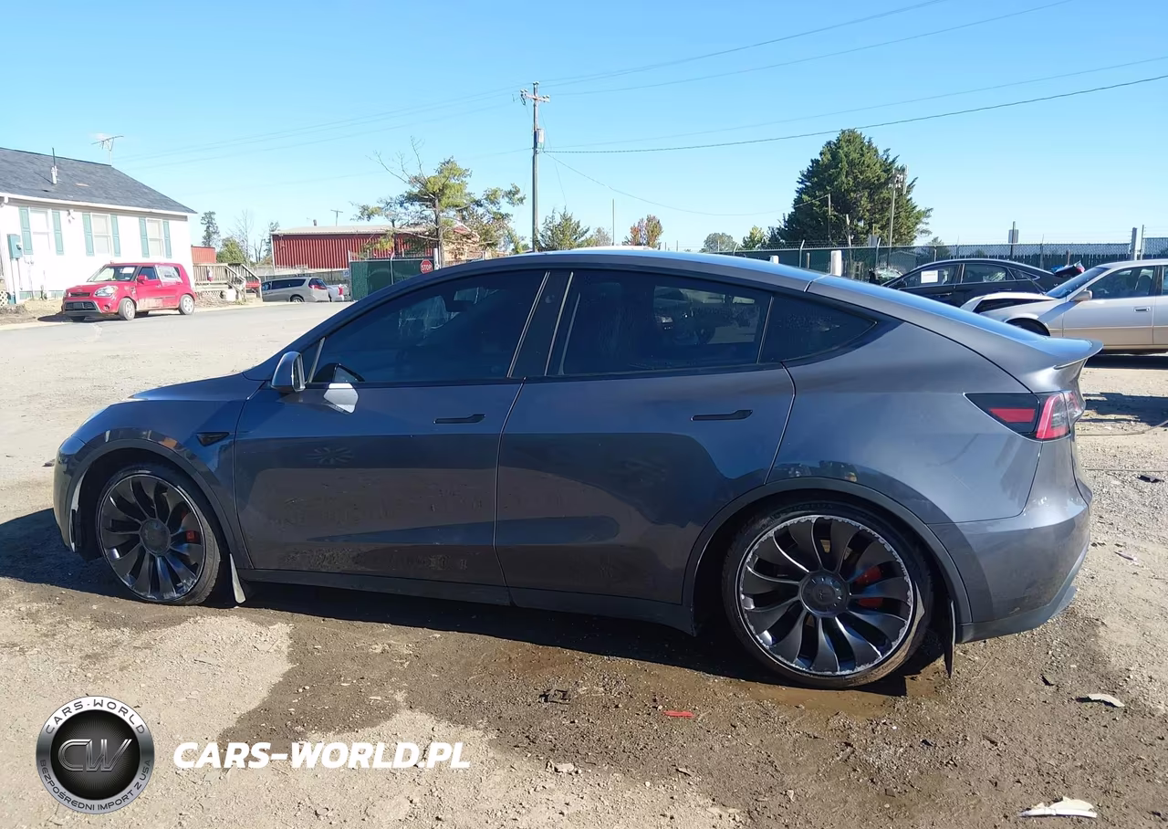 2023 Tesla Model Y Performance Dual Motor All-Wheel Drive VIN:7SAYGDEF0PF962252 - 15