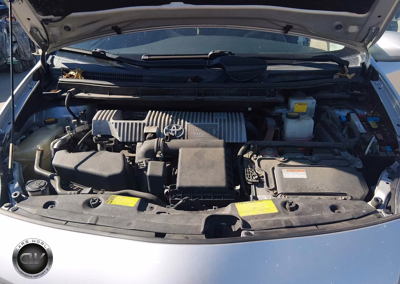 2013 Toyota Prius Plug-In VIN:JTDKN3DP3D3036241 - 10