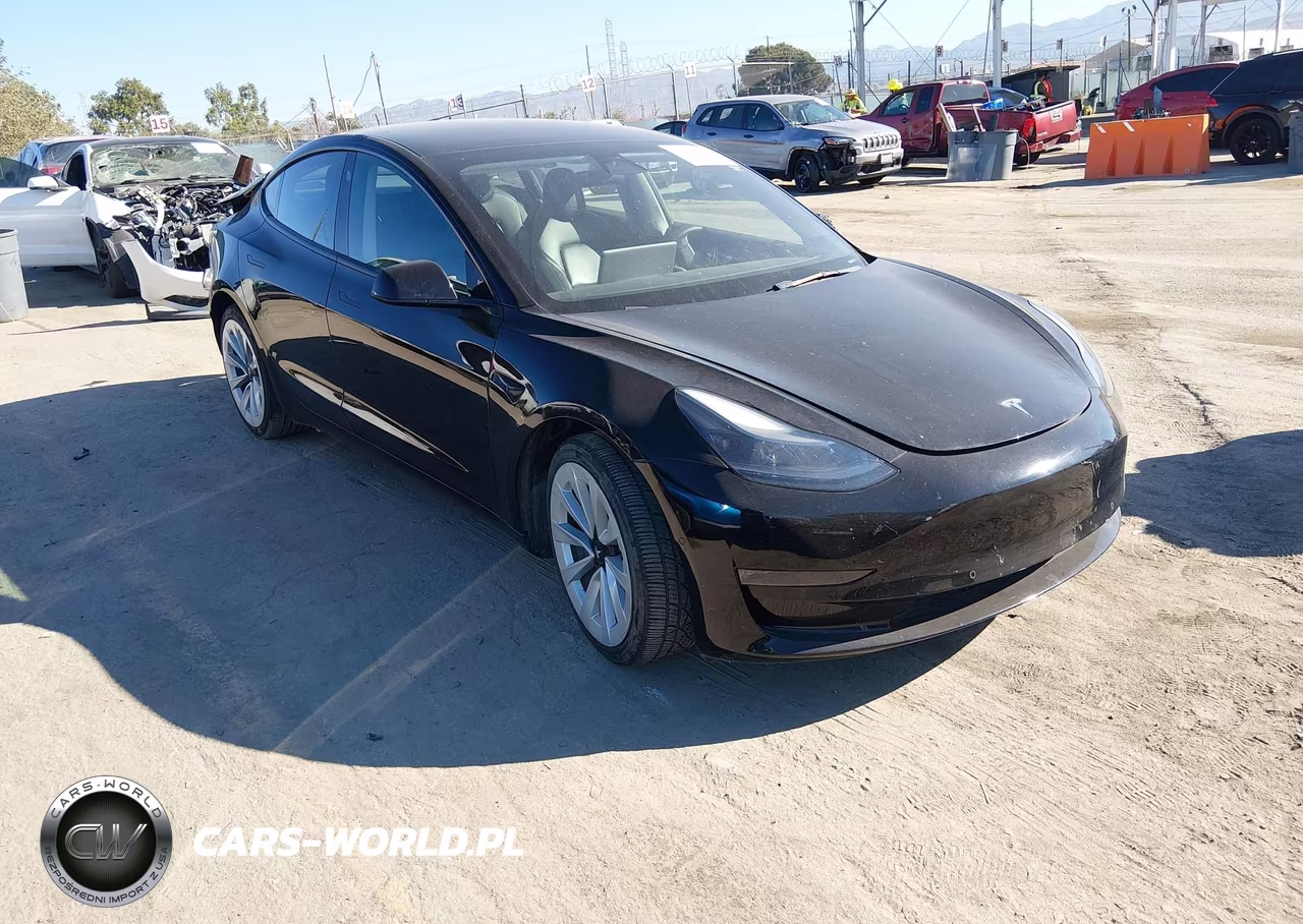 2022 Tesla Model 3 Rear-Wheel Drive