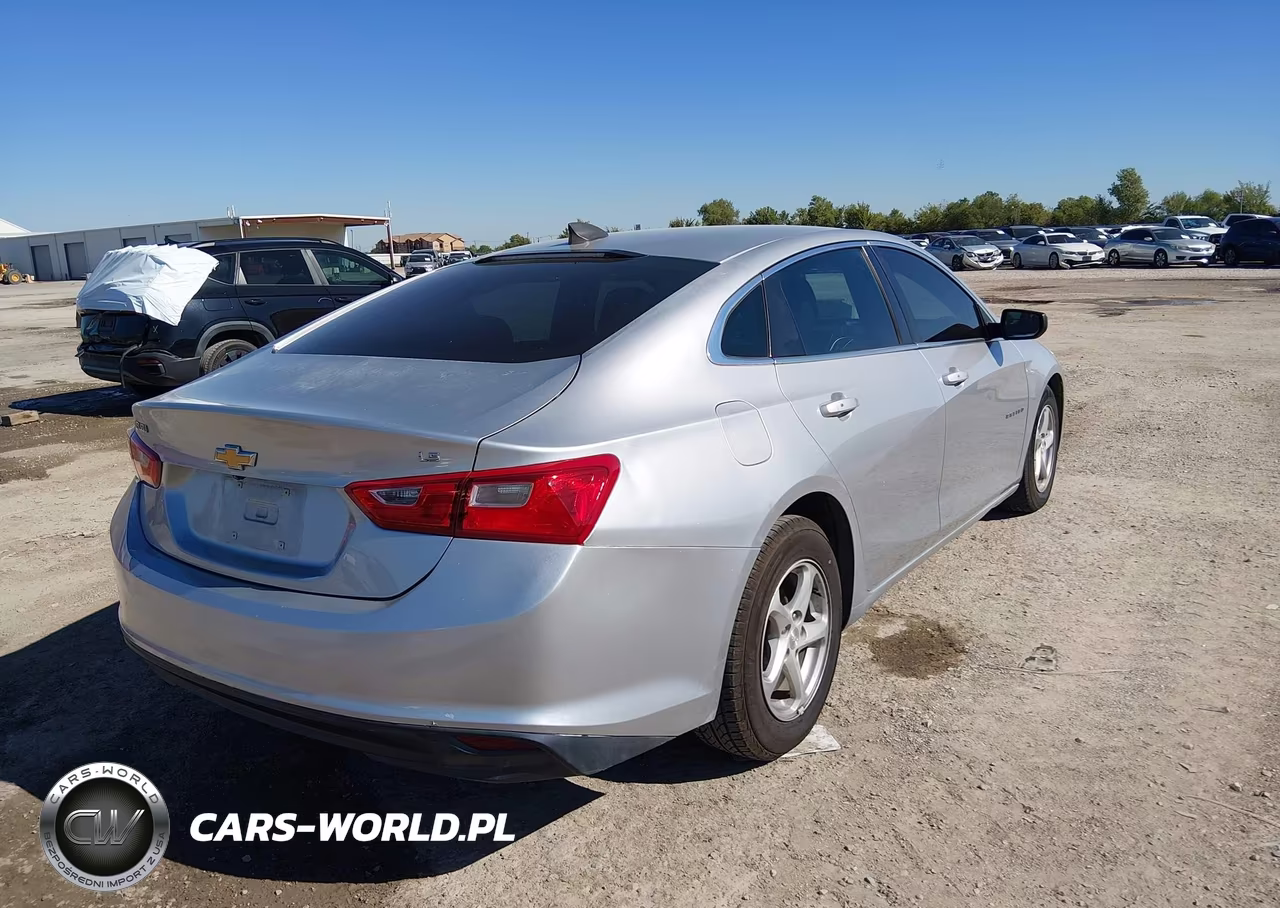 2016 Chevrolet Malibu Ls VIN:1G1ZB5ST2GF226451 - 4