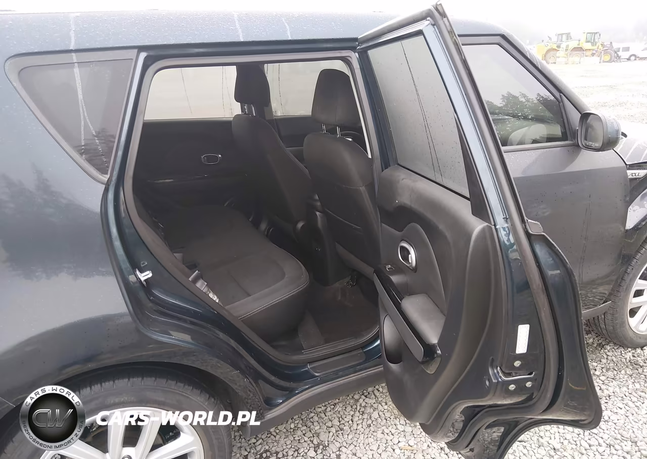 2017 Kia Soul + VIN:KNDJP3A51H7473579 - 8