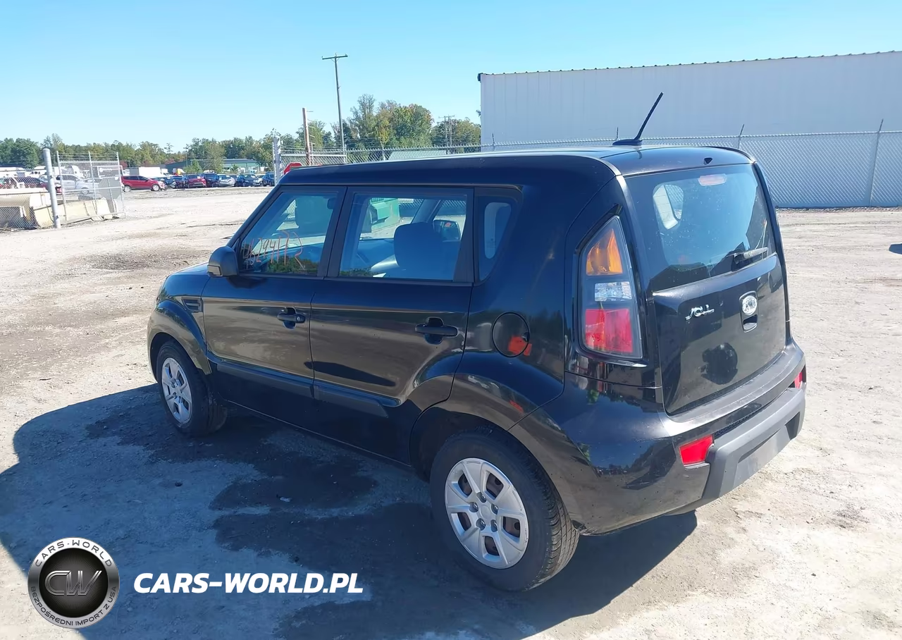 2011 Kia Soul VIN:KNDJT2A14B7285438 - 3