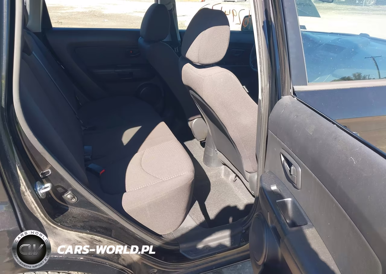 2011 Kia Soul VIN:KNDJT2A14B7285438 - 8